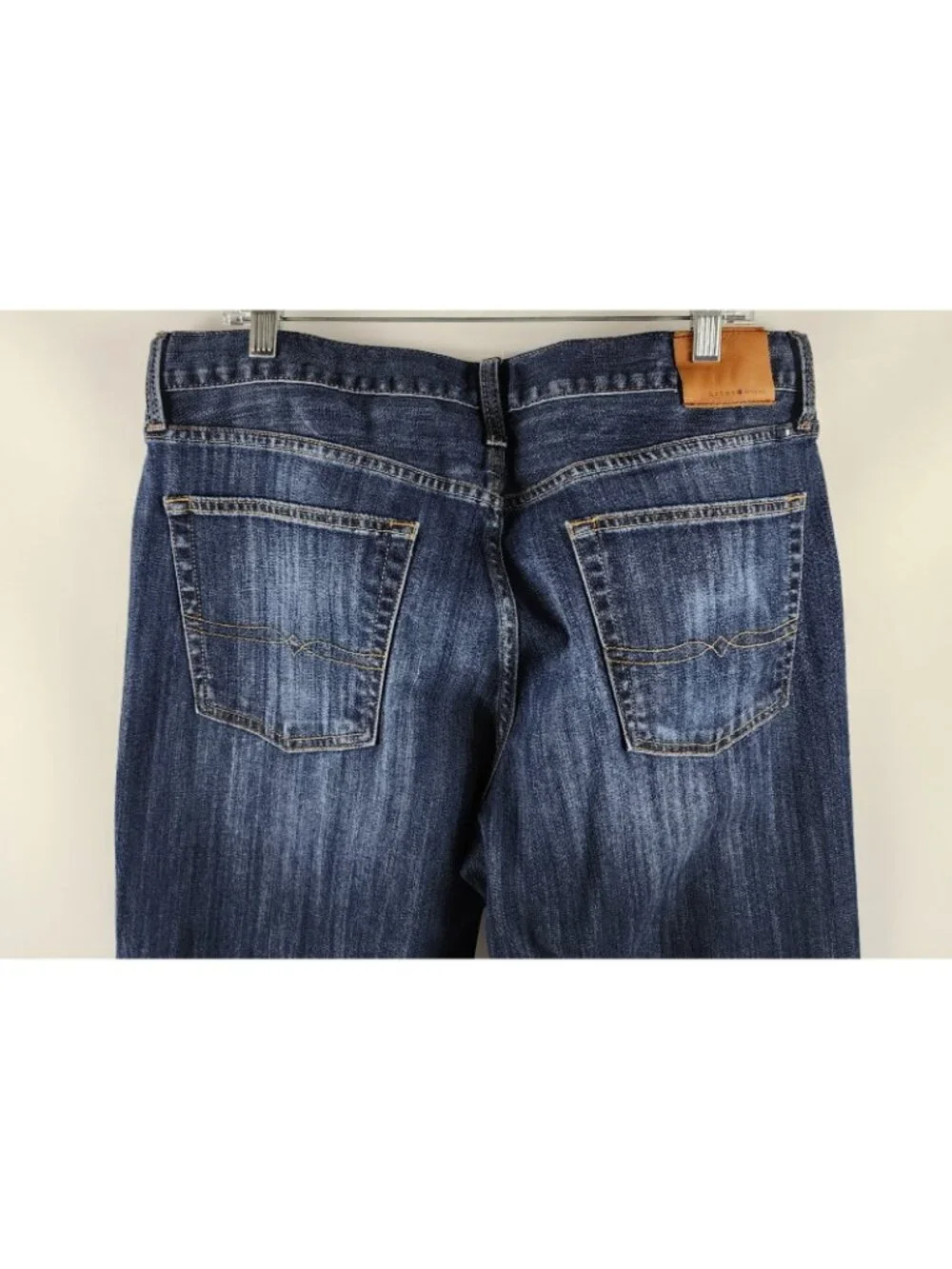 Lucky Brand Jeans Men 38x30 Blue 221 Original Straight Denim